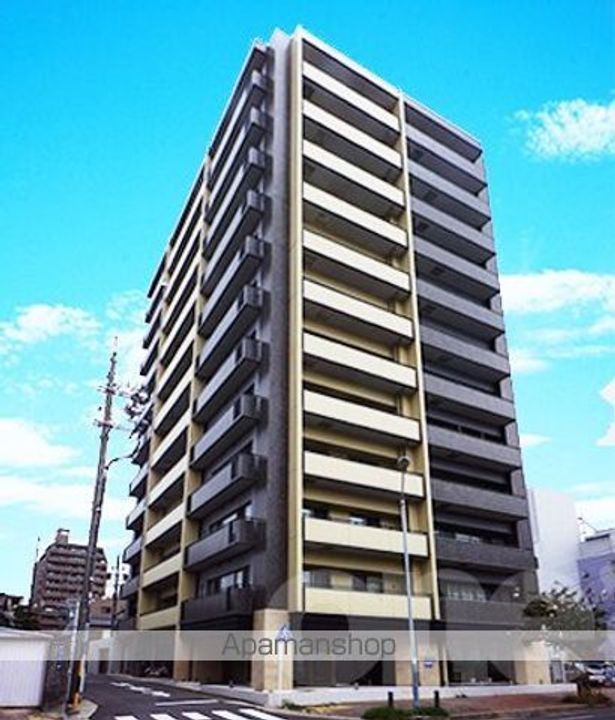 愛知県名古屋市東区泉3丁目の賃貸マンションの外観