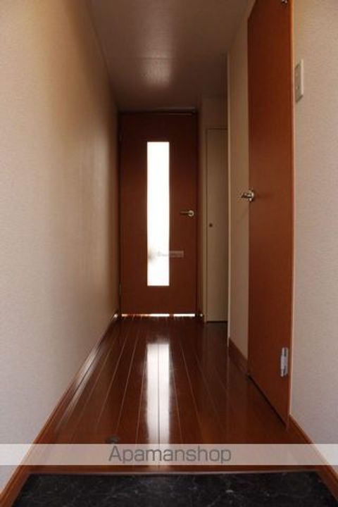 レオパレスひよりが丘105の玄関