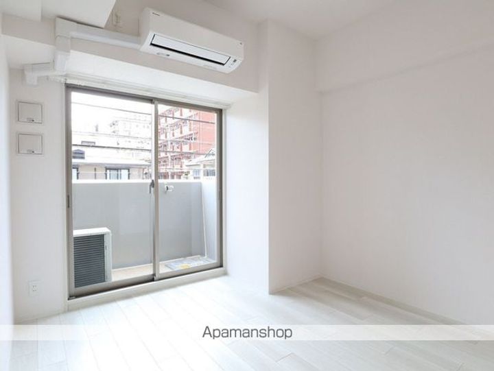 エスリード桜山ル・ヴェールの居間