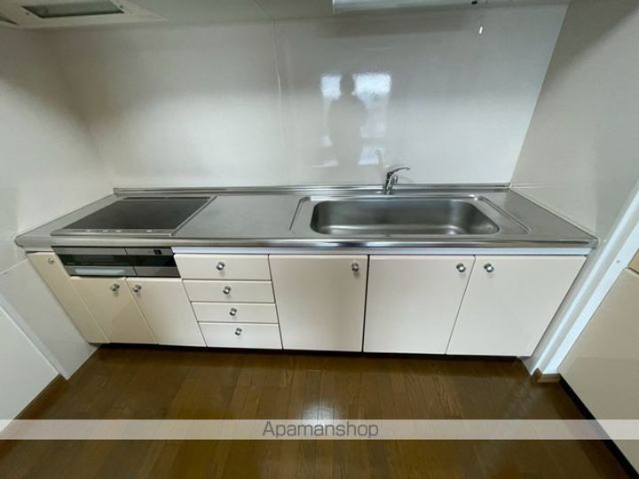 NCウイング5606のキッチン