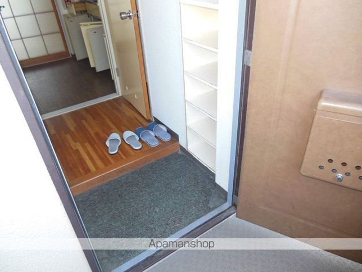 サンハイツ五才美303の玄関