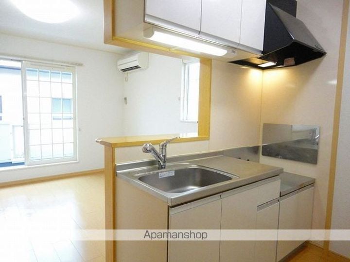 山梨県笛吹市石和町市部の賃貸アパートのキッチン