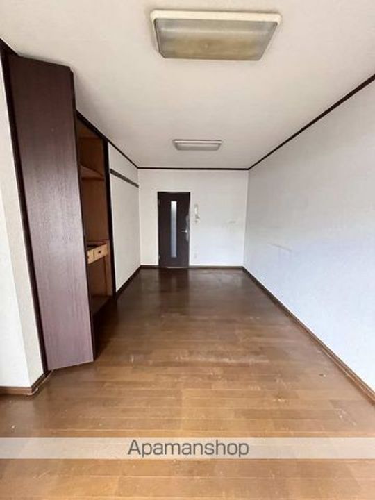 エステートピアキザワの内装