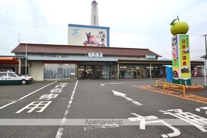 PIAGET萩原の周辺