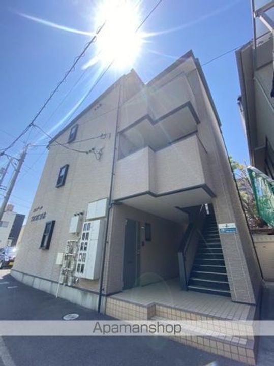 香川県高松市栗林町3丁目の賃貸アパートの外観