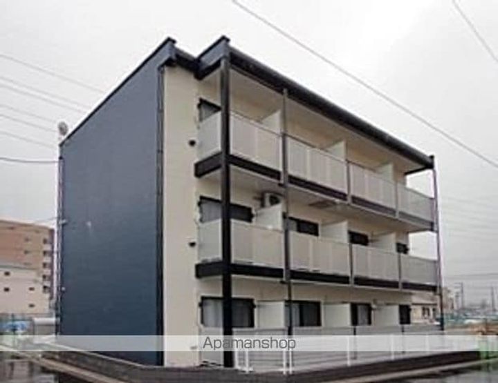 レオパレスカーサ ドマーニの外観
