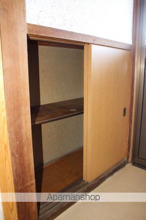 広島県尾道市栗原町の賃貸アパートの内装