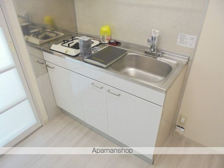 フレグランスブルーウイングのキッチン