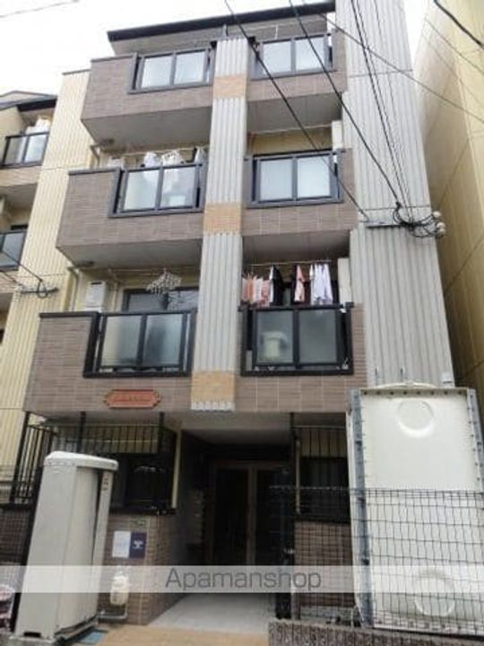 ルミエールカーナ301号室の外観