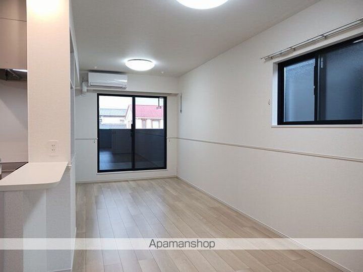 スカイ ハイ Aの居間