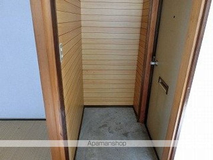 コーポ215の玄関