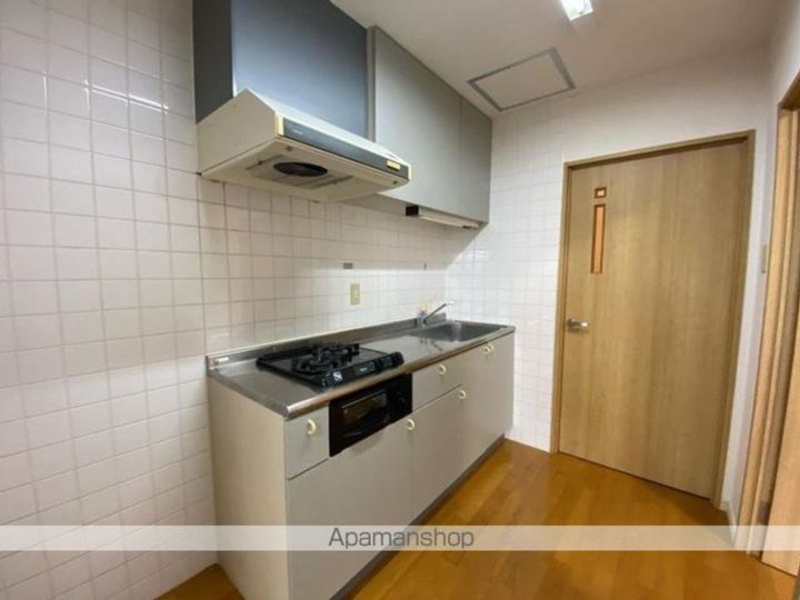 香川県高松市前田西町の賃貸マンションの内装