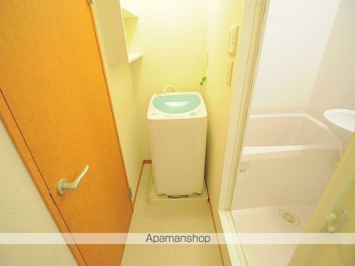 愛知県丹羽郡扶桑町大字高雄字中海道の賃貸アパートの内装