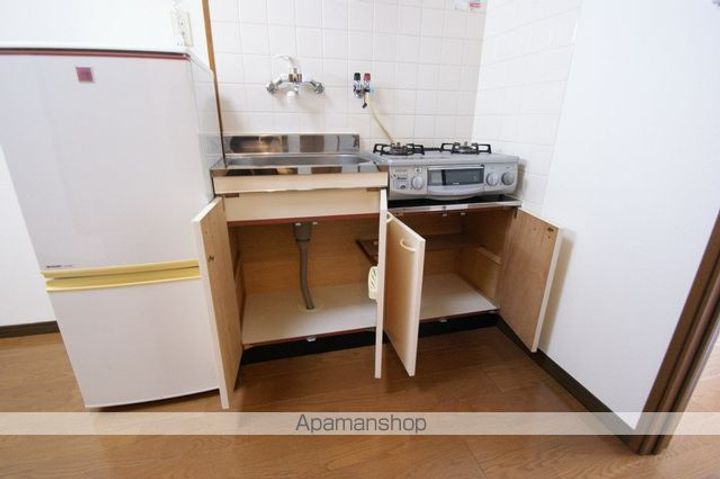 市ハイツの内装