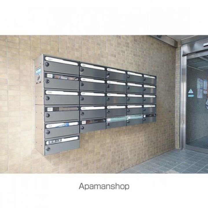 リーセントパレス神木本町の外観