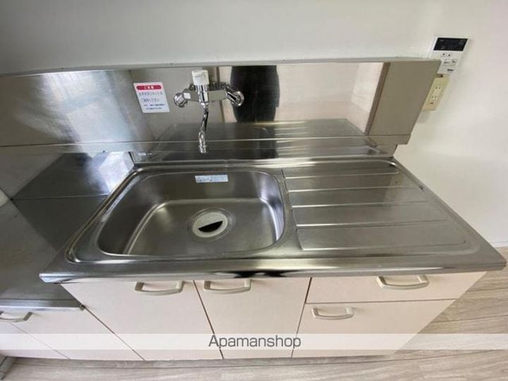 香川県さぬき市志度の賃貸マンションの内装