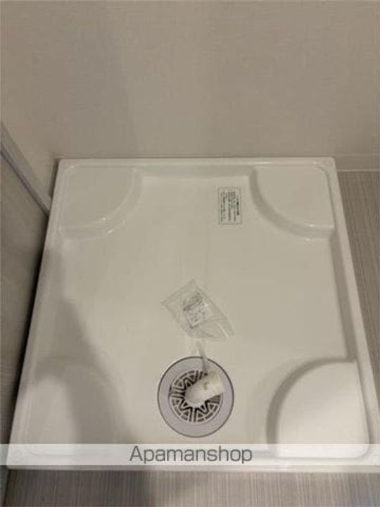 東京都練馬区高松1丁目の賃貸マンションの内装