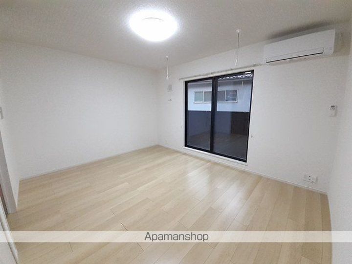 N・Sグランデの居間