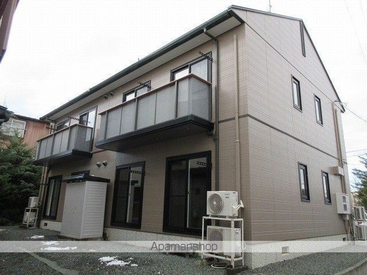シャーメゾン東見前の外観