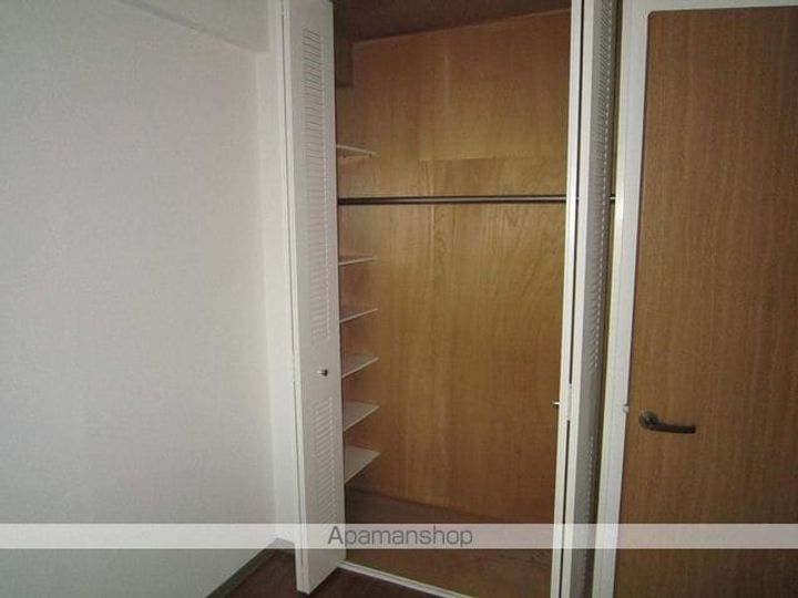 大阪府和泉市東阪本町の賃貸マンション204の内装