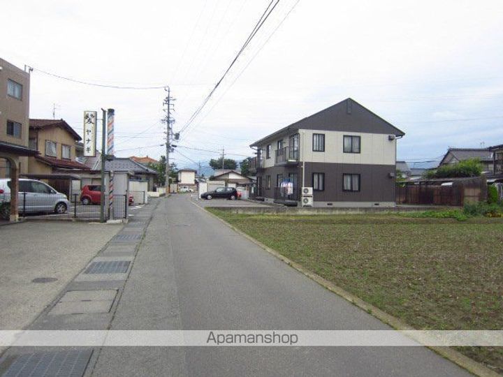長野県長野市大字川合新田の賃貸アパートの周辺