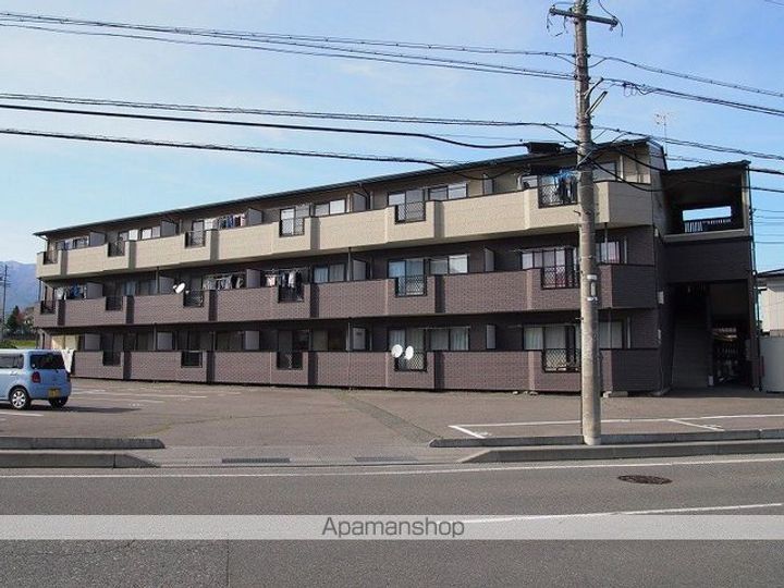 グランドメゾン101の外観