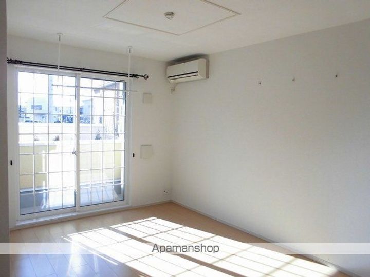 ジュエリースターBの居間