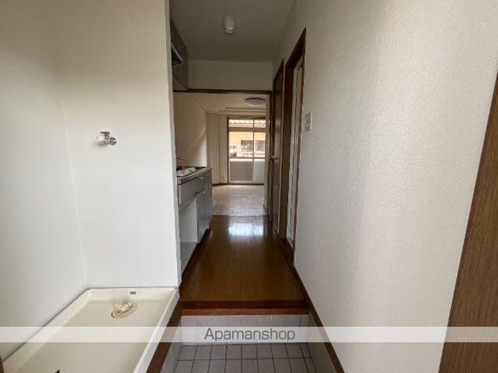 コンフォールの玄関