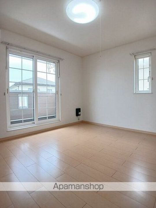 ロイヤルパーク Aの居間