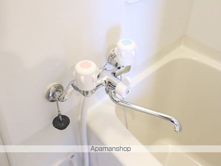 セントラル川名の内装