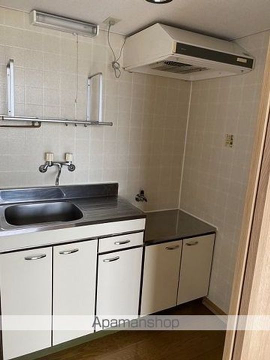 メゾンエスポワールB棟304のキッチン