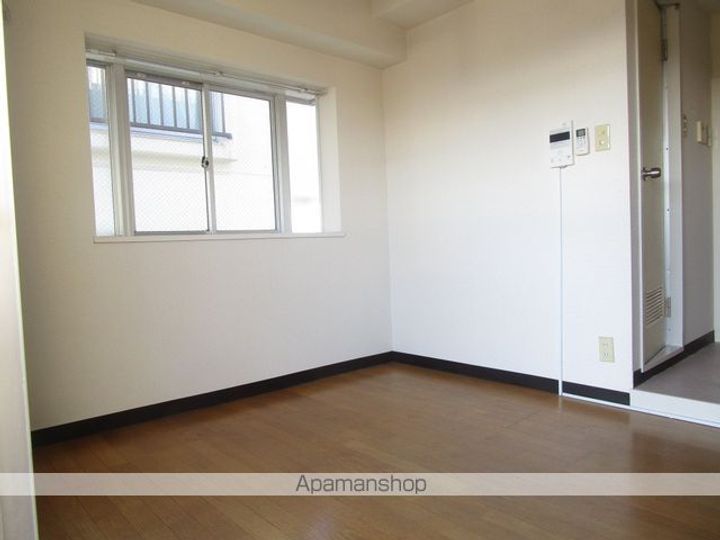 東京都中野区本町6丁目の賃貸マンションの内装