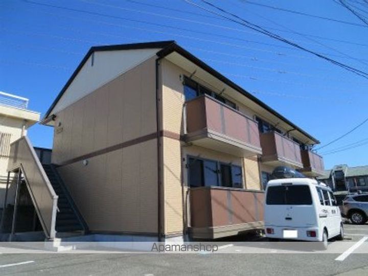 クレール伊勢の外観