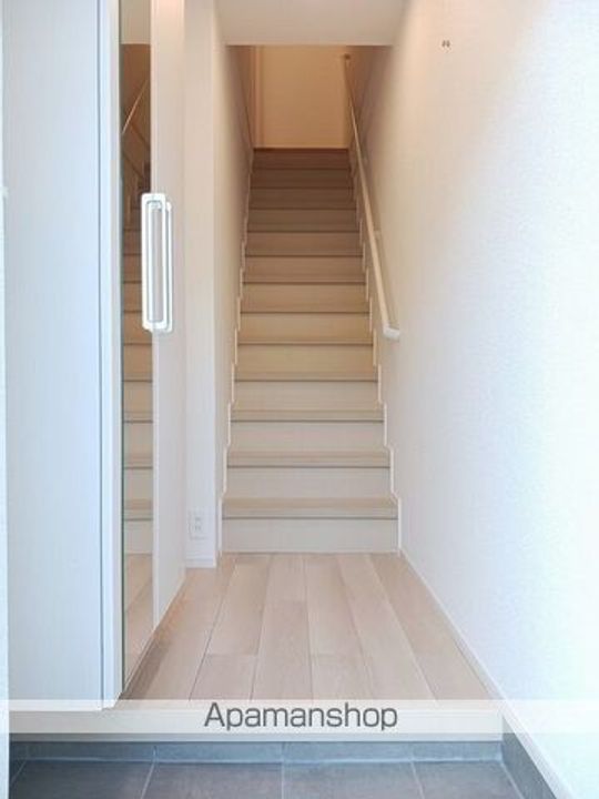 スクエアガーデンの玄関