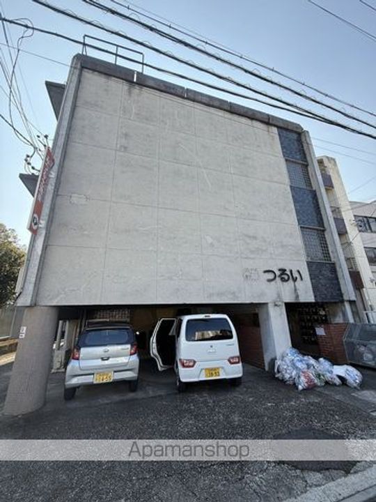 つるいビルの外観