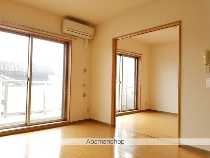 サバーブ・スクエアー101のその他画像