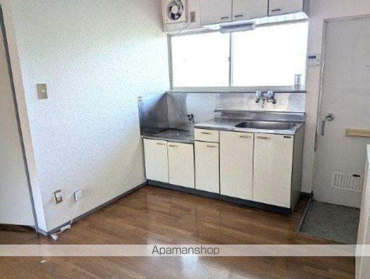 群馬県邑楽郡大泉町東小泉2丁目の賃貸アパートのキッチン