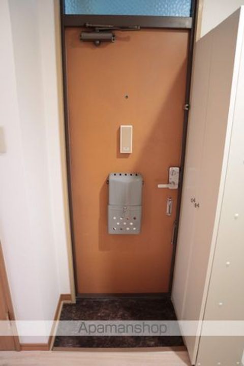 シャトープラムの玄関