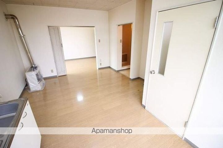 セピアENIWA201の内装