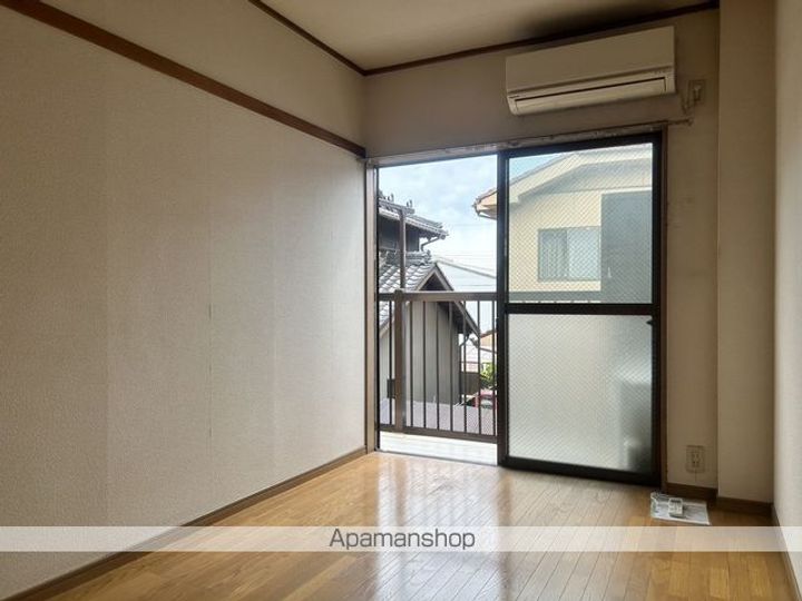 レジデンス栗島205の内装