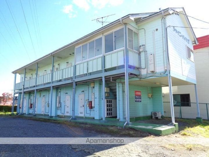 シャイニーハイツ206の外観