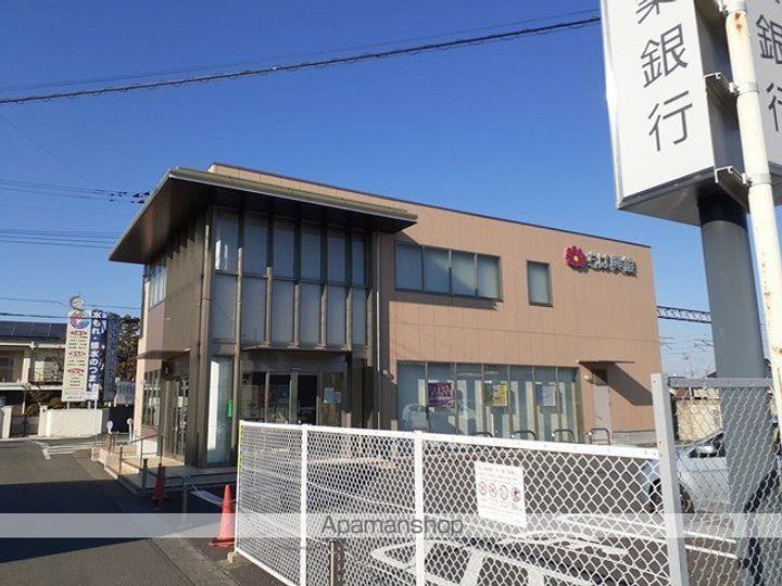 ブリーズ・セイバリーの周辺