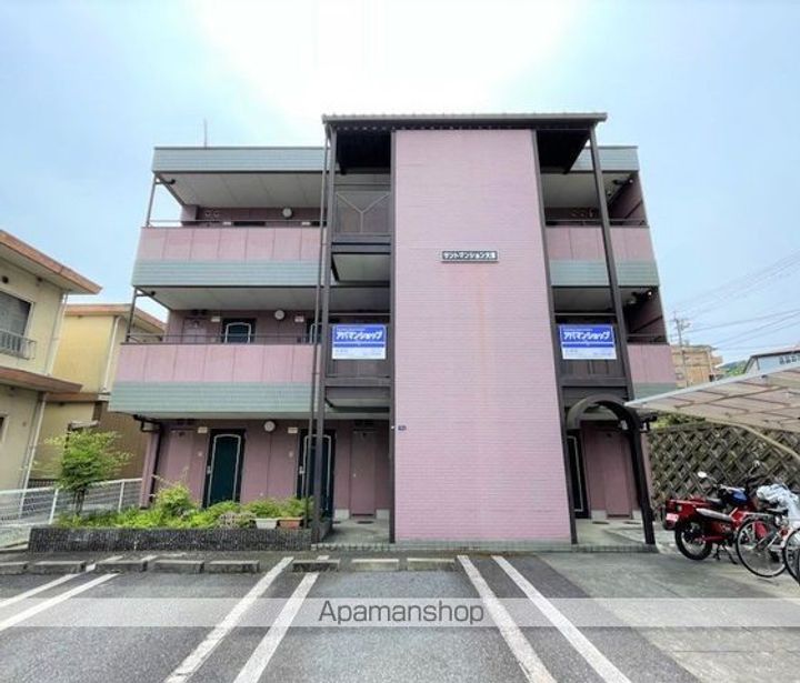 サントマンション大津205の外観