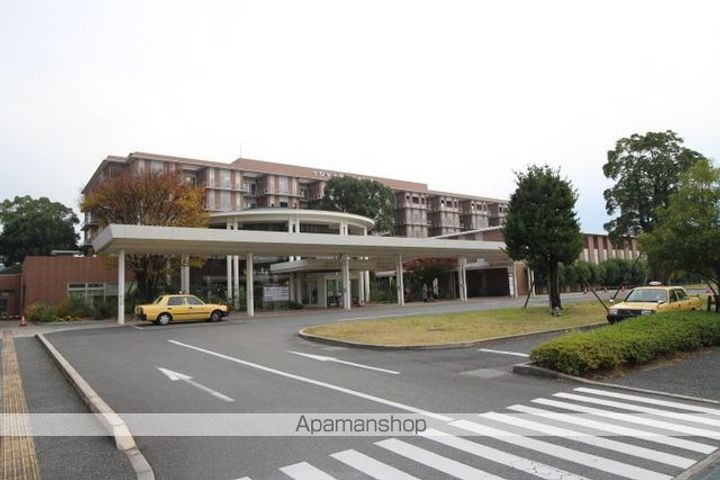 シャン・ドゥ・ポワロの周辺