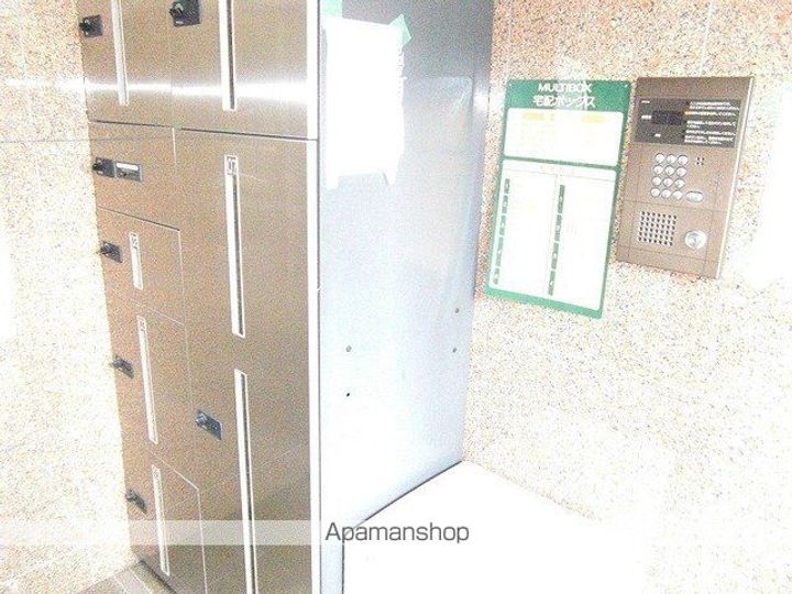 オオタ大針ビルの内装