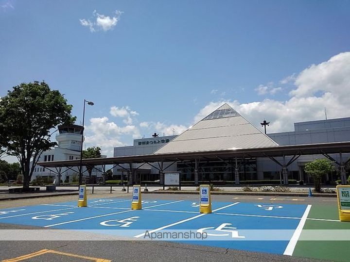 コスモスハイツABCB201の周辺