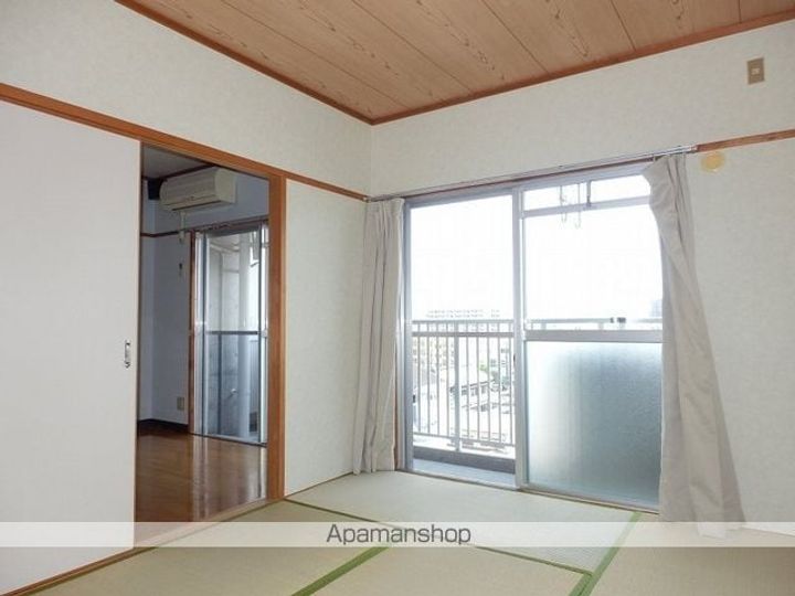 塩田町マンションの内装