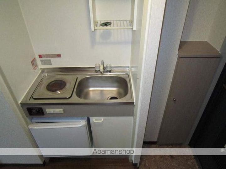 ドミール小松里のキッチン