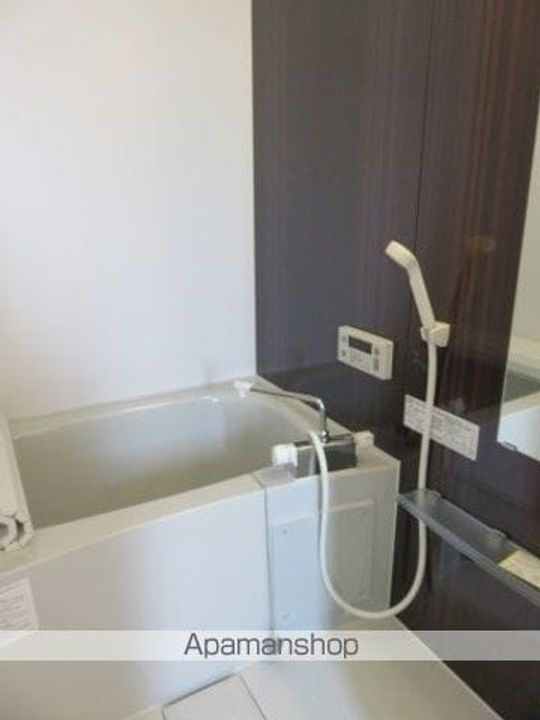 アーバン上大川前301の風呂