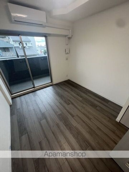 滋賀県大津市京町1丁目の賃貸マンションの居間